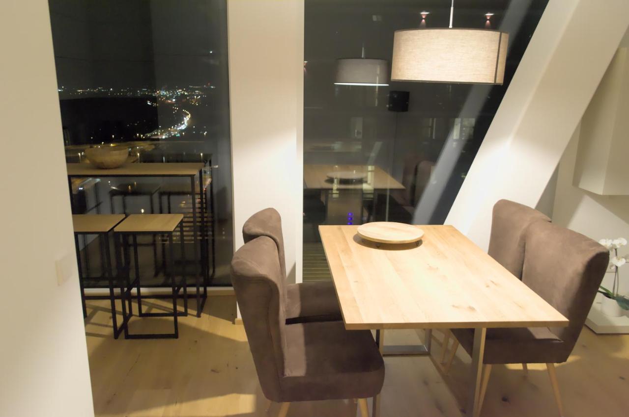 Appartamento Triiiple Level 22 Mit Balkon Und Tiefgarage Vienna