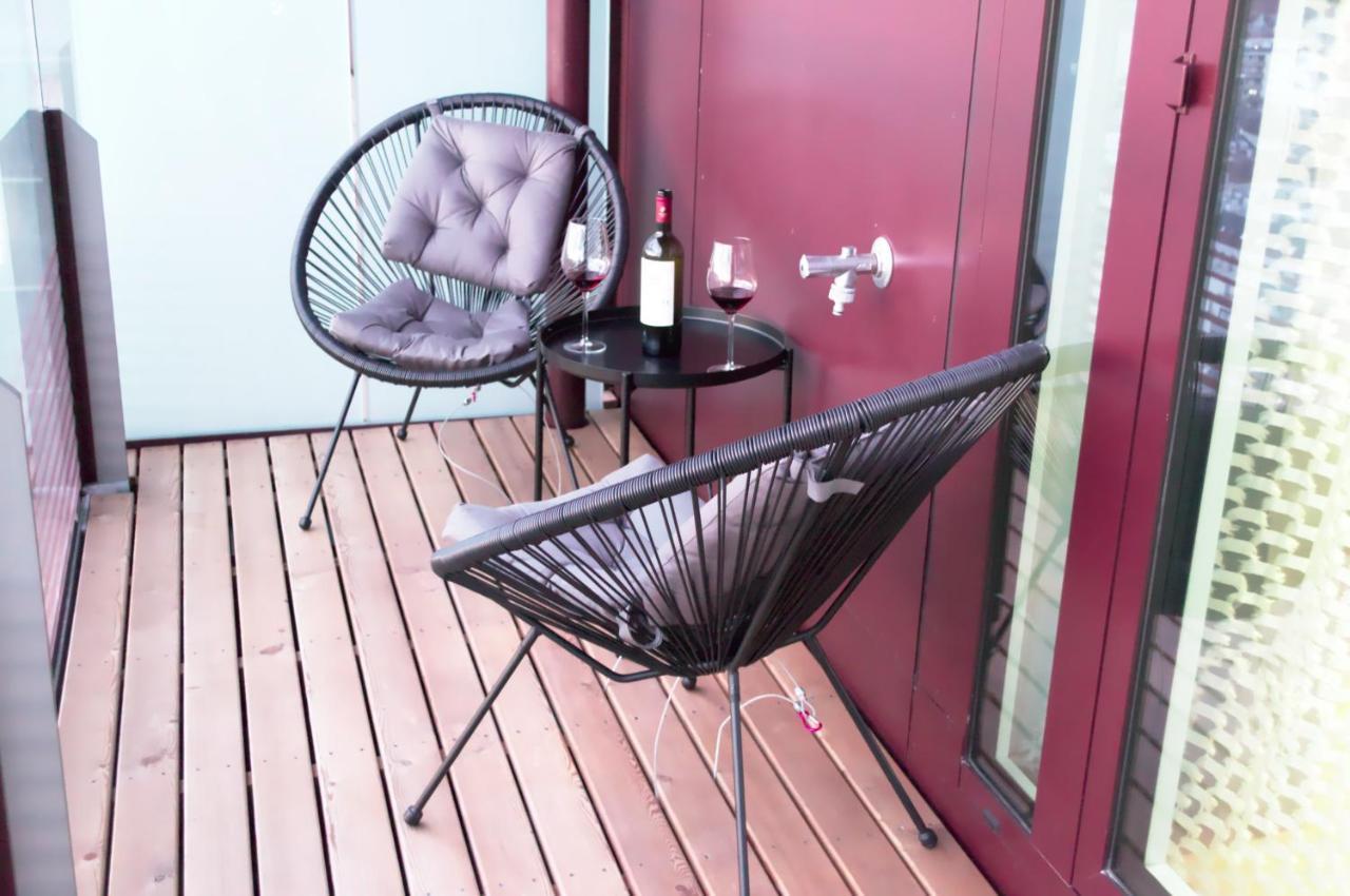 Triiiple Level 22 Mit Balkon Und Tiefgarage Appartamento Vienna