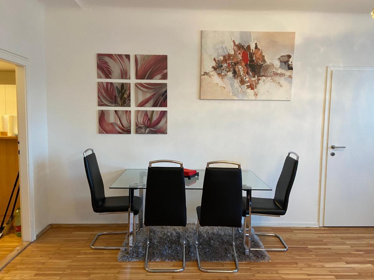 Apartment Domino