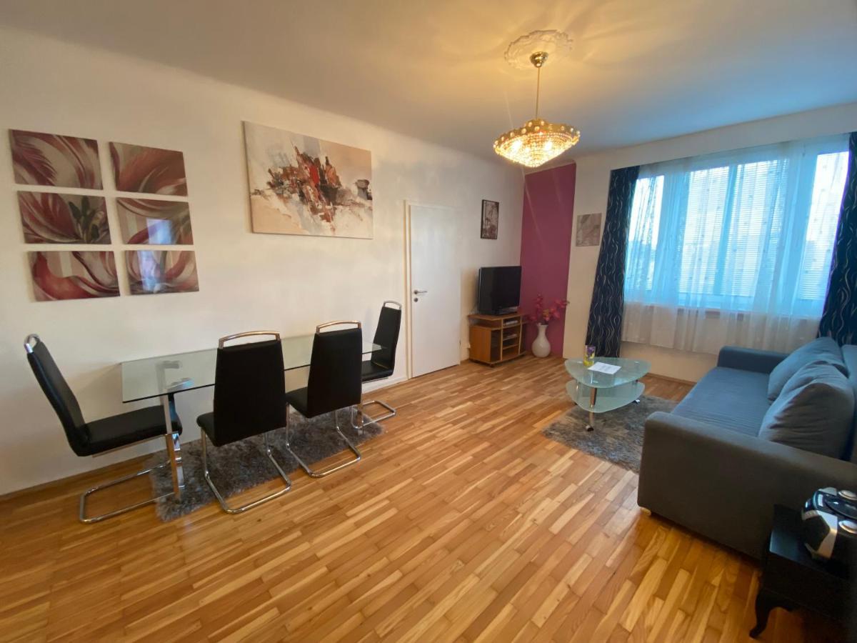 Domino Apartment