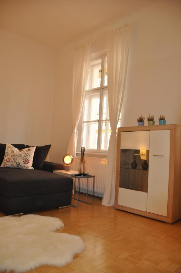 Wunderschöne Altbauwohnung In Zentraler Lage Wien