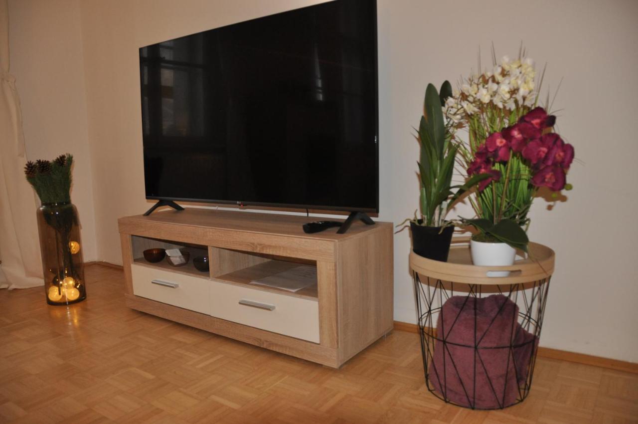 Wunderschone Altbauwohnung In Zentraler Lage Vienna