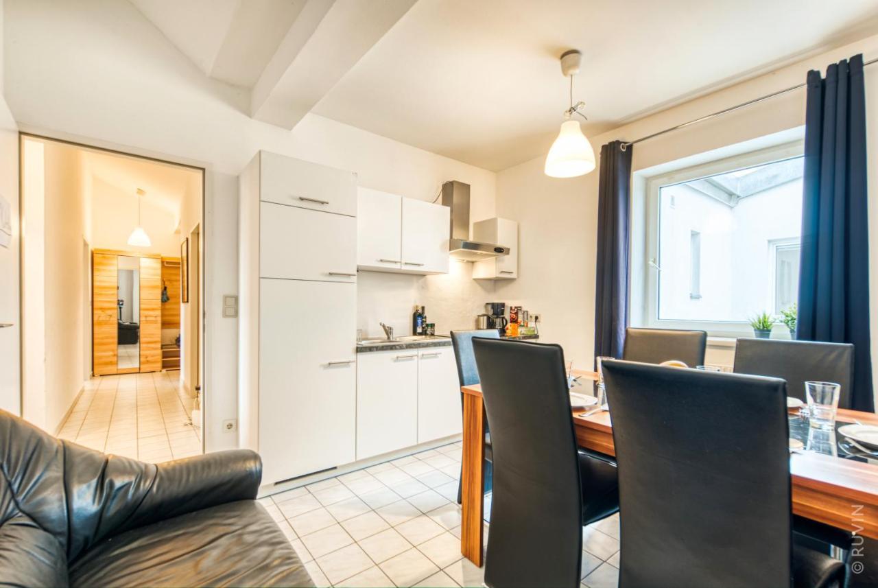 Apartment King Bed Home, 3 Bed Ideal For Big Groups