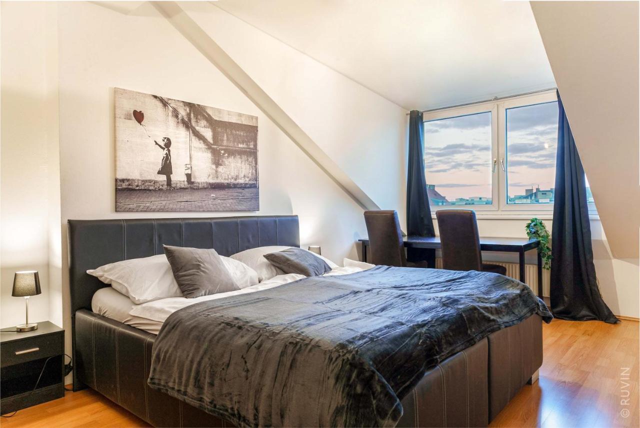 King Bed Home, 3 Bed Ideal For Big Groups Apartment Vienna