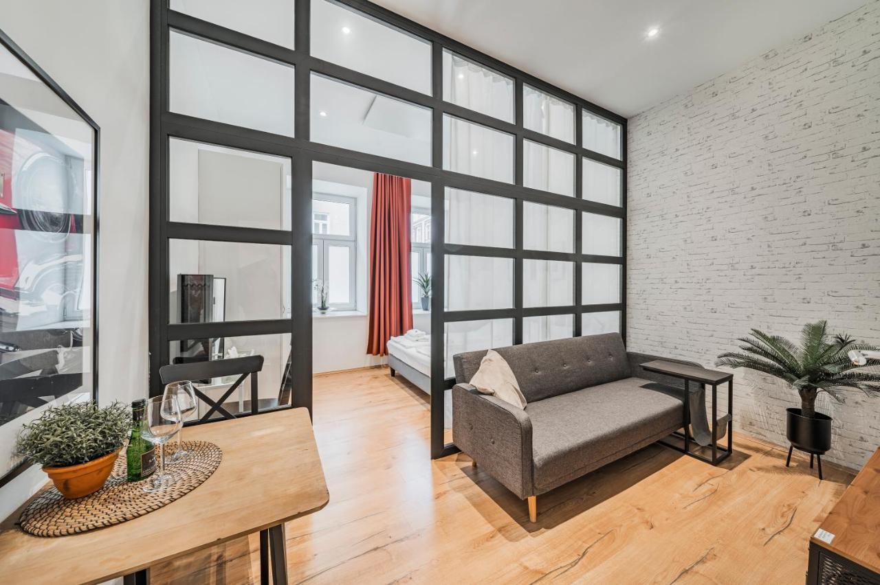 Apartment Zeus Design Herz Vienna