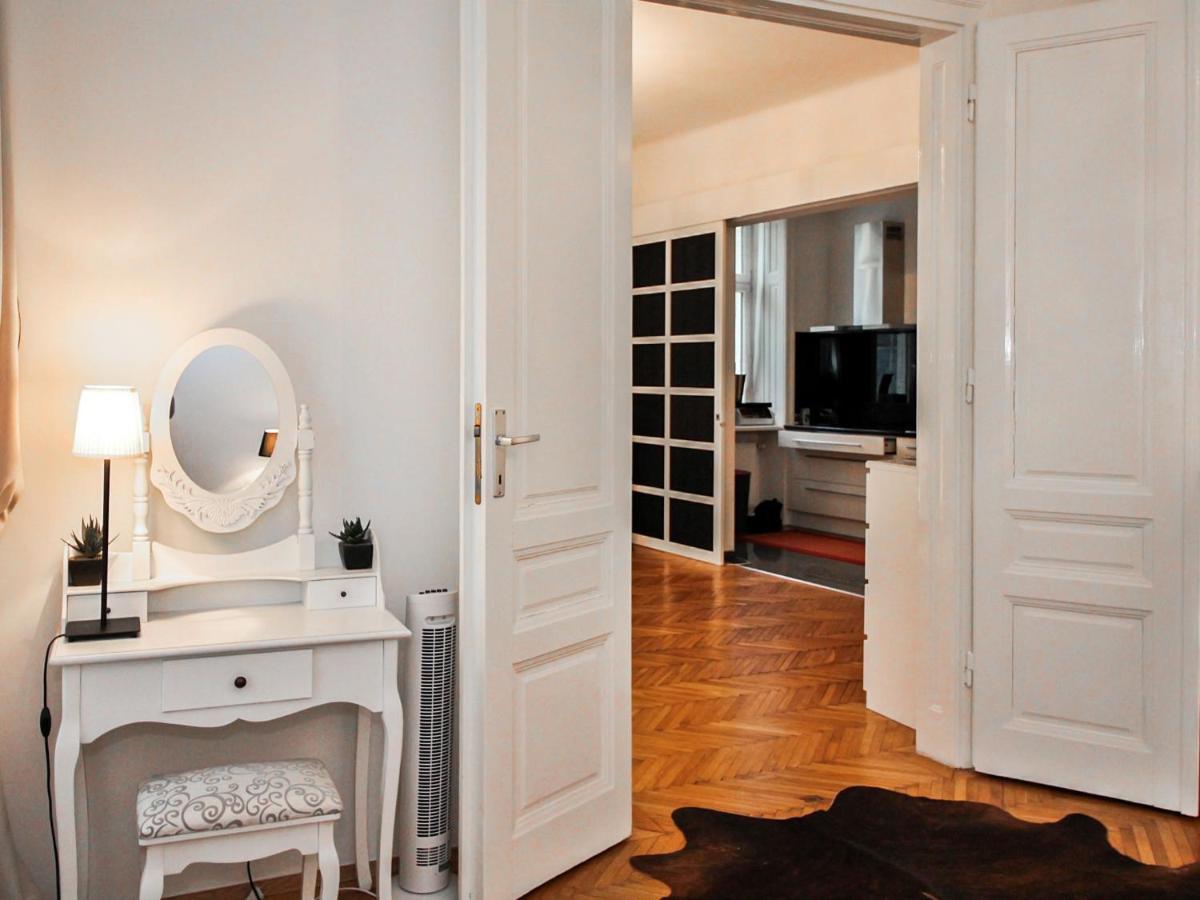 Romantic Living By Interhome Apartment *