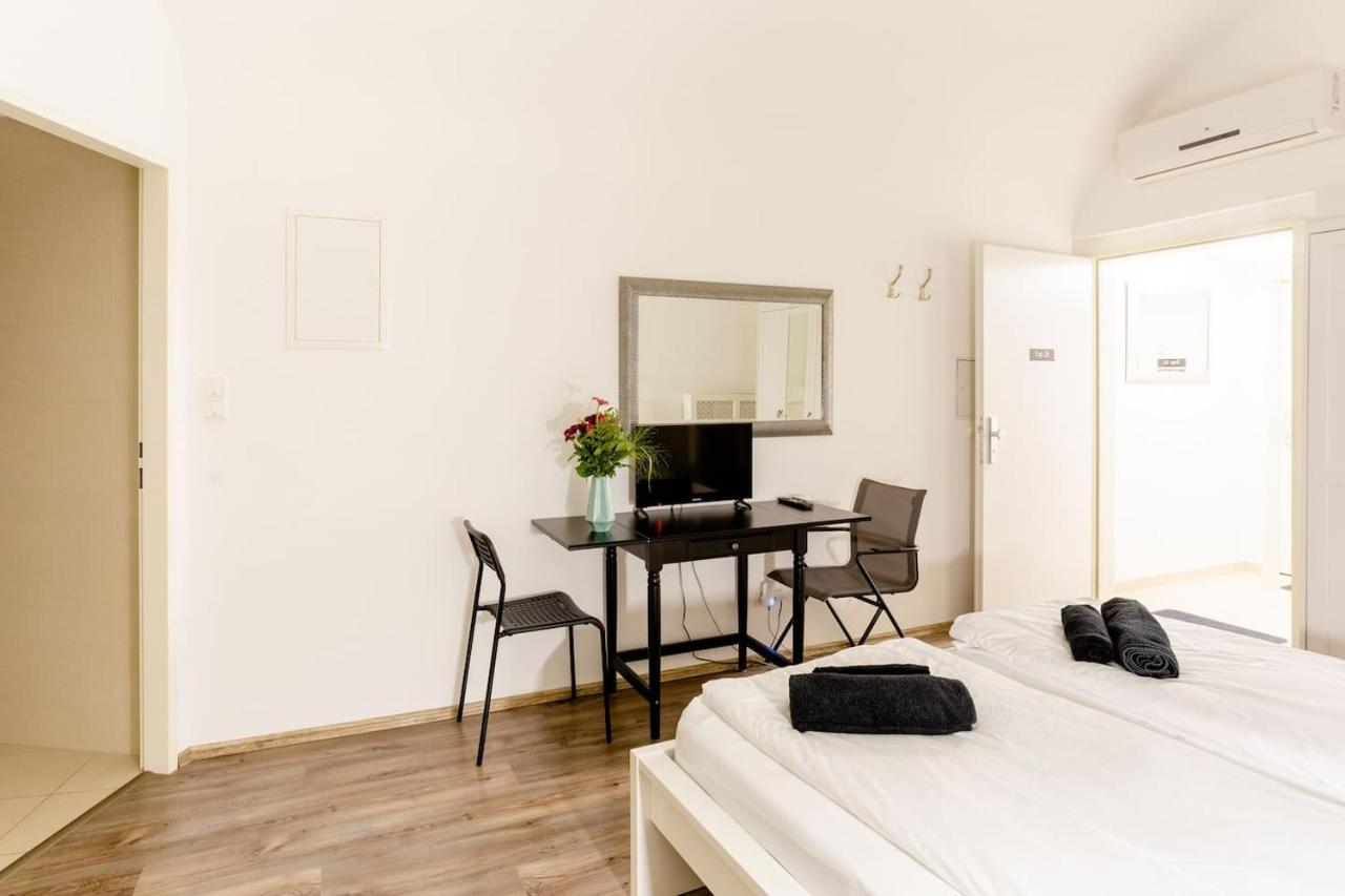 Air Condition I Sights In Walking Distance I 201 Mbit Wifi Apartment *
