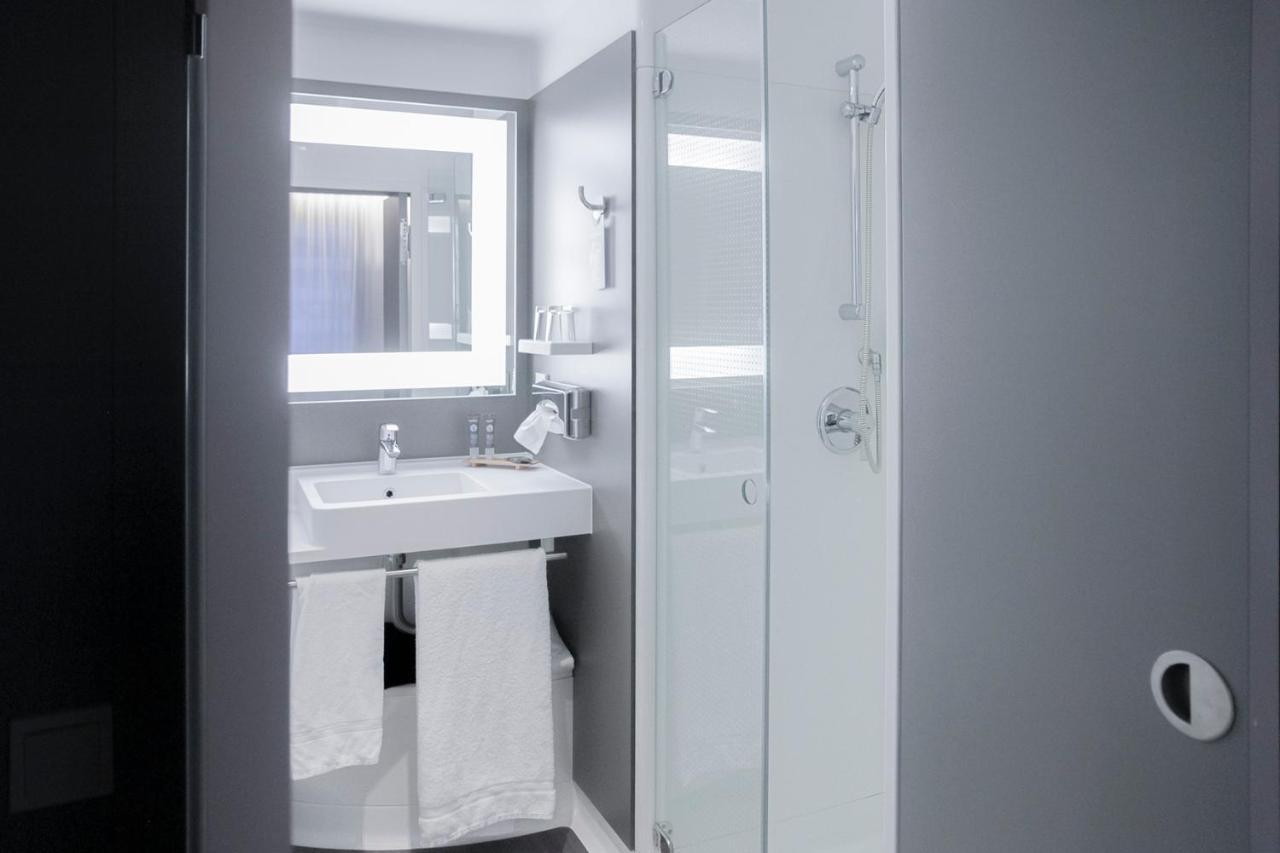 Hotel Novotel Donau 4*