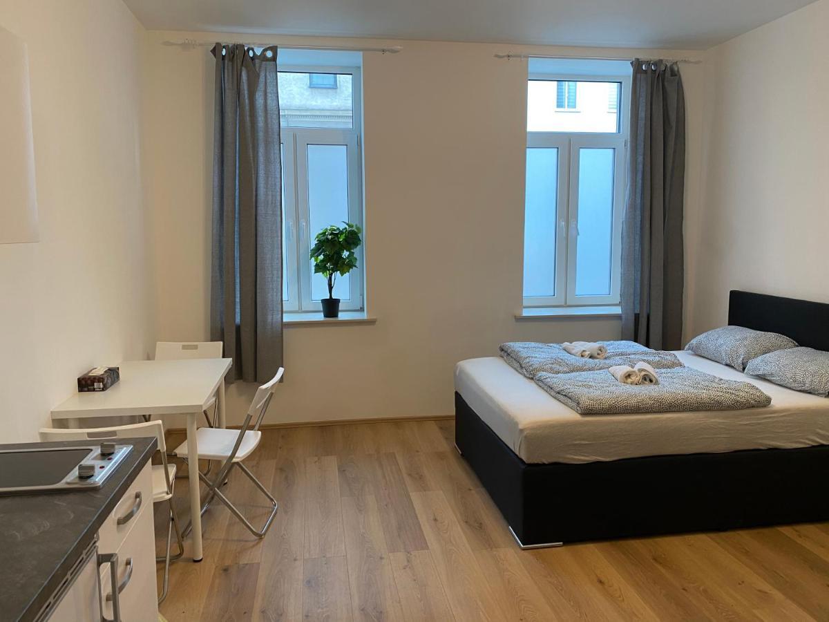 Aris 1140 Apartment *