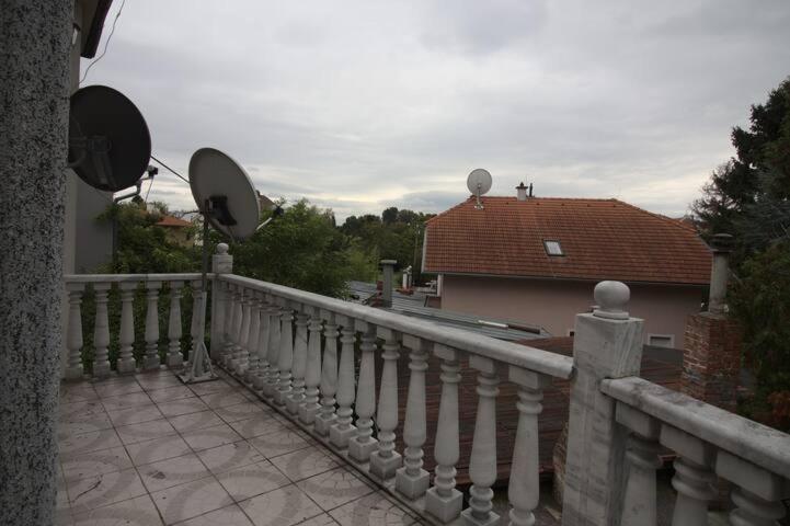 Arbeiterquartiere In Donaustadt Mit Gemeinschaftskuche Und -bad - Hacklerzimmer * Viena