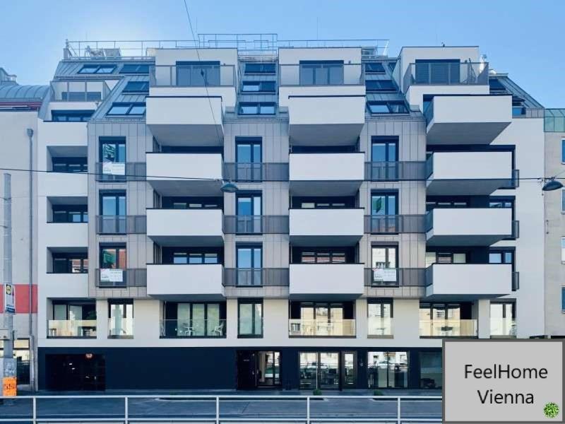 Apartment FeelHome Vienna, Subway U1 Kagran/Donauzentrum Wien