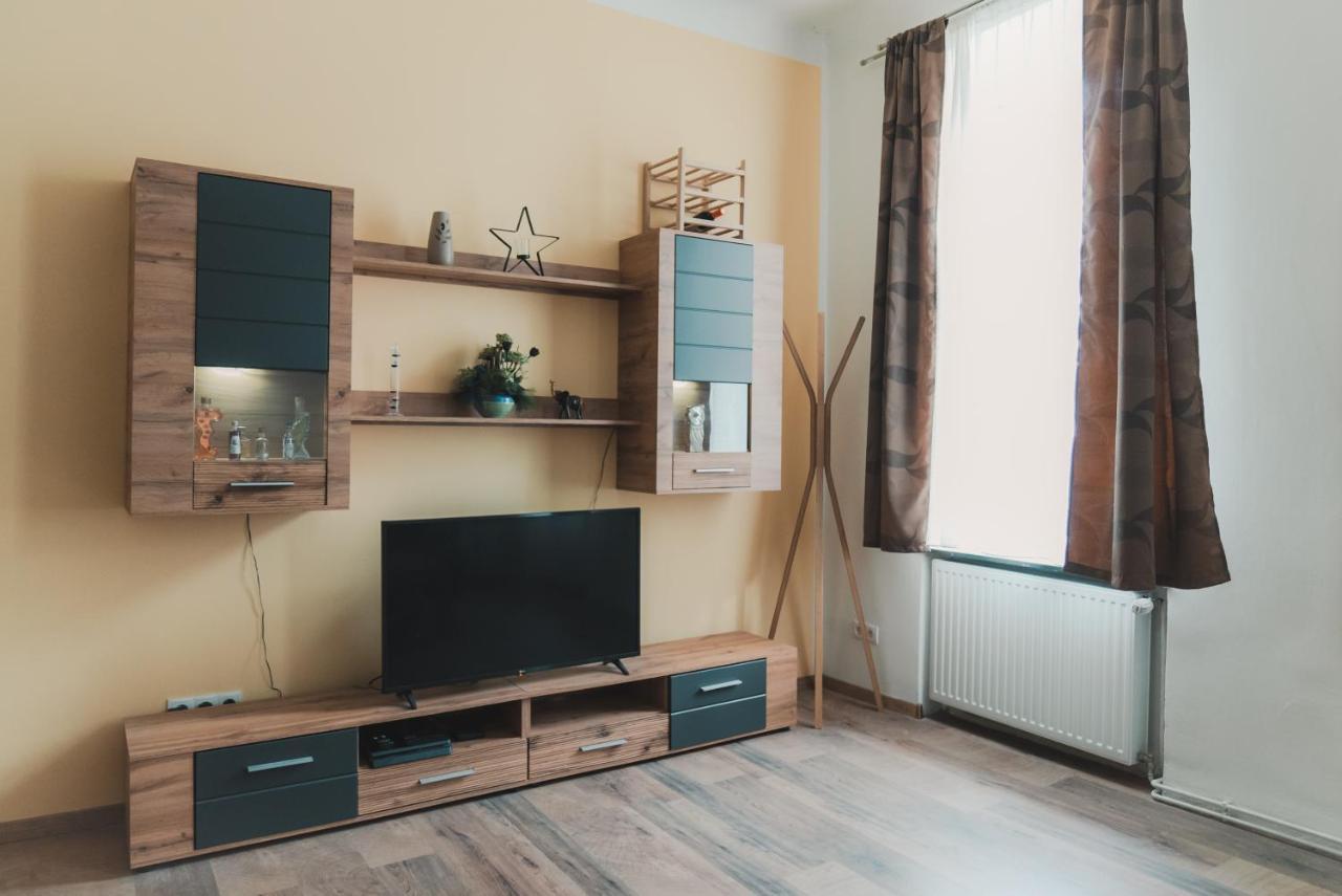 Renovated Close To First District