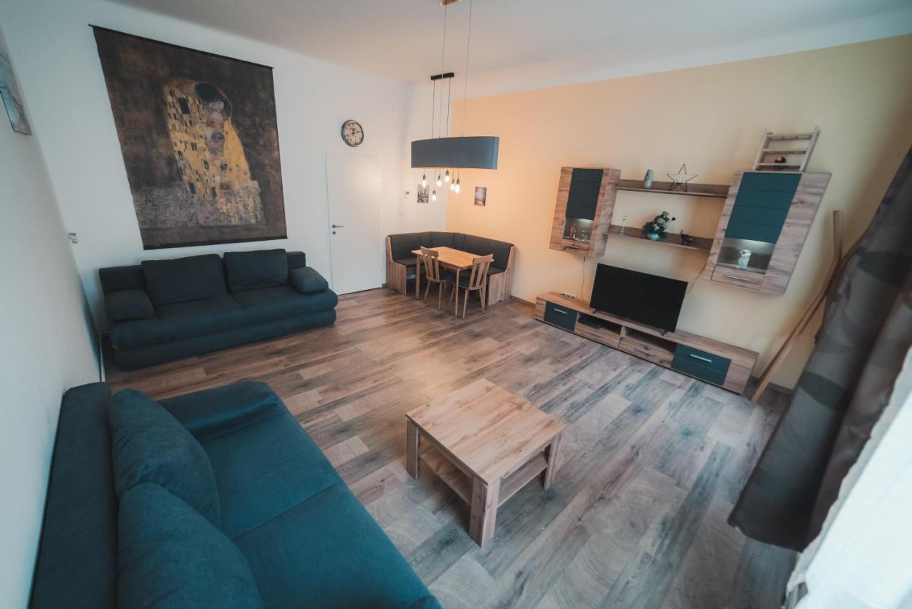 Apartment Renovated Close To First District
