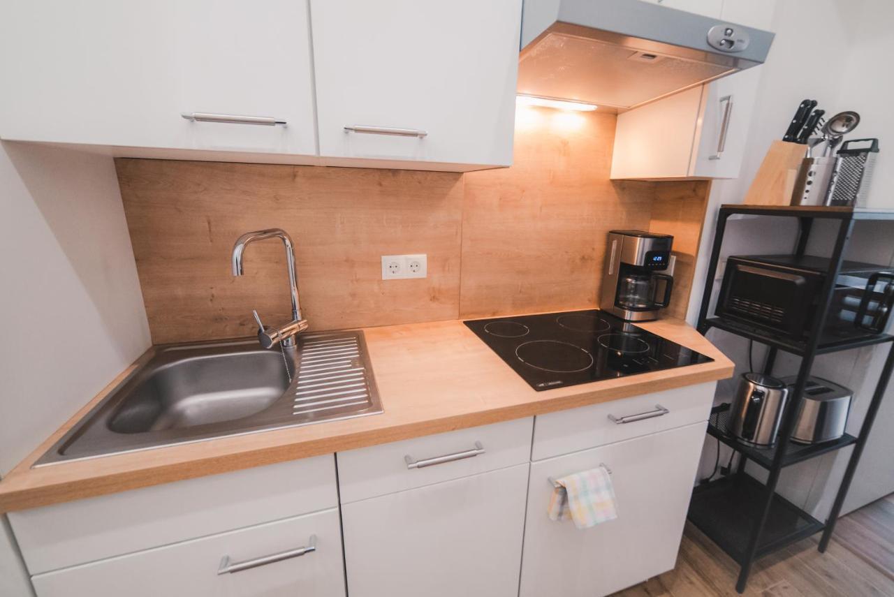 Renovated Close To First District Apartment *