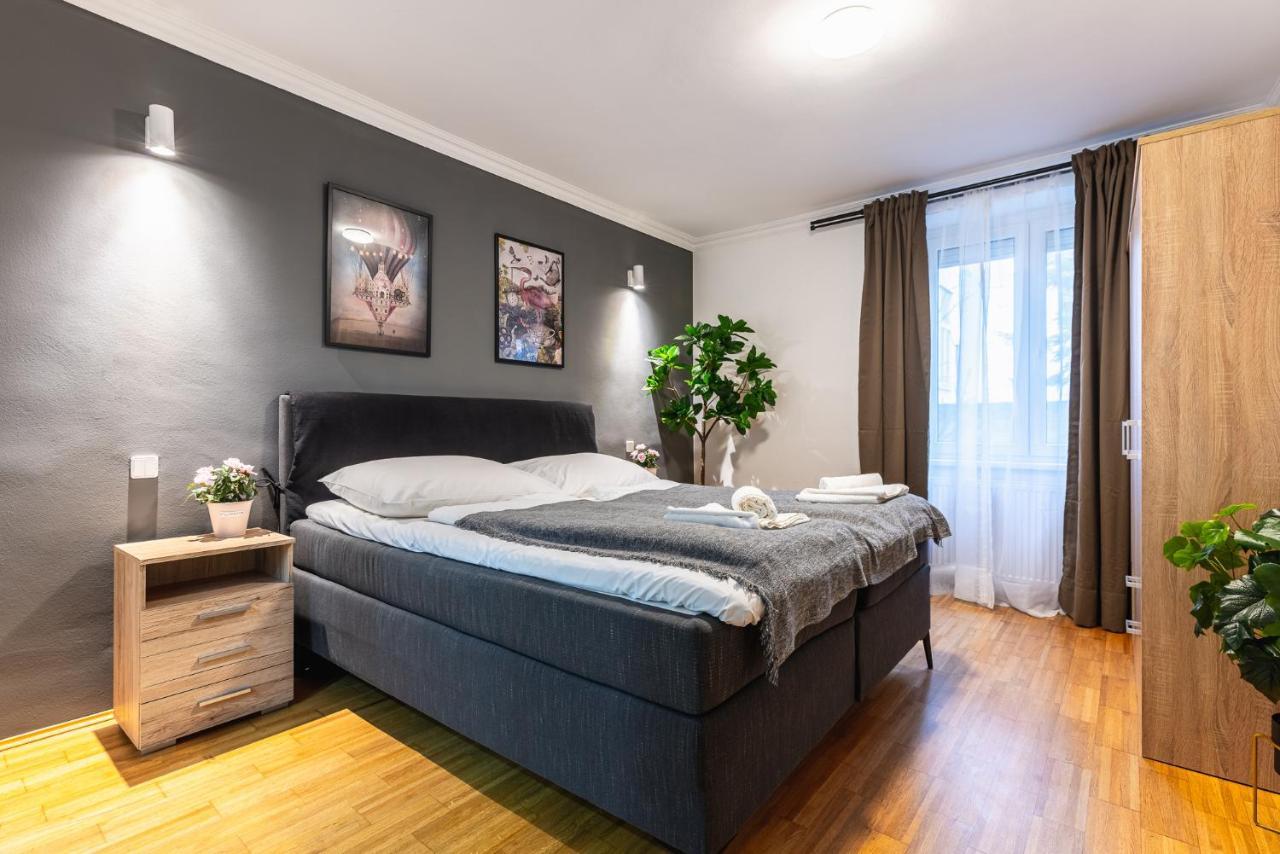 Live Centrally In A Spacious And Modern In * Vienna