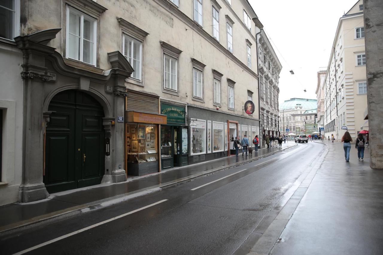 Heart Of - * Viena
