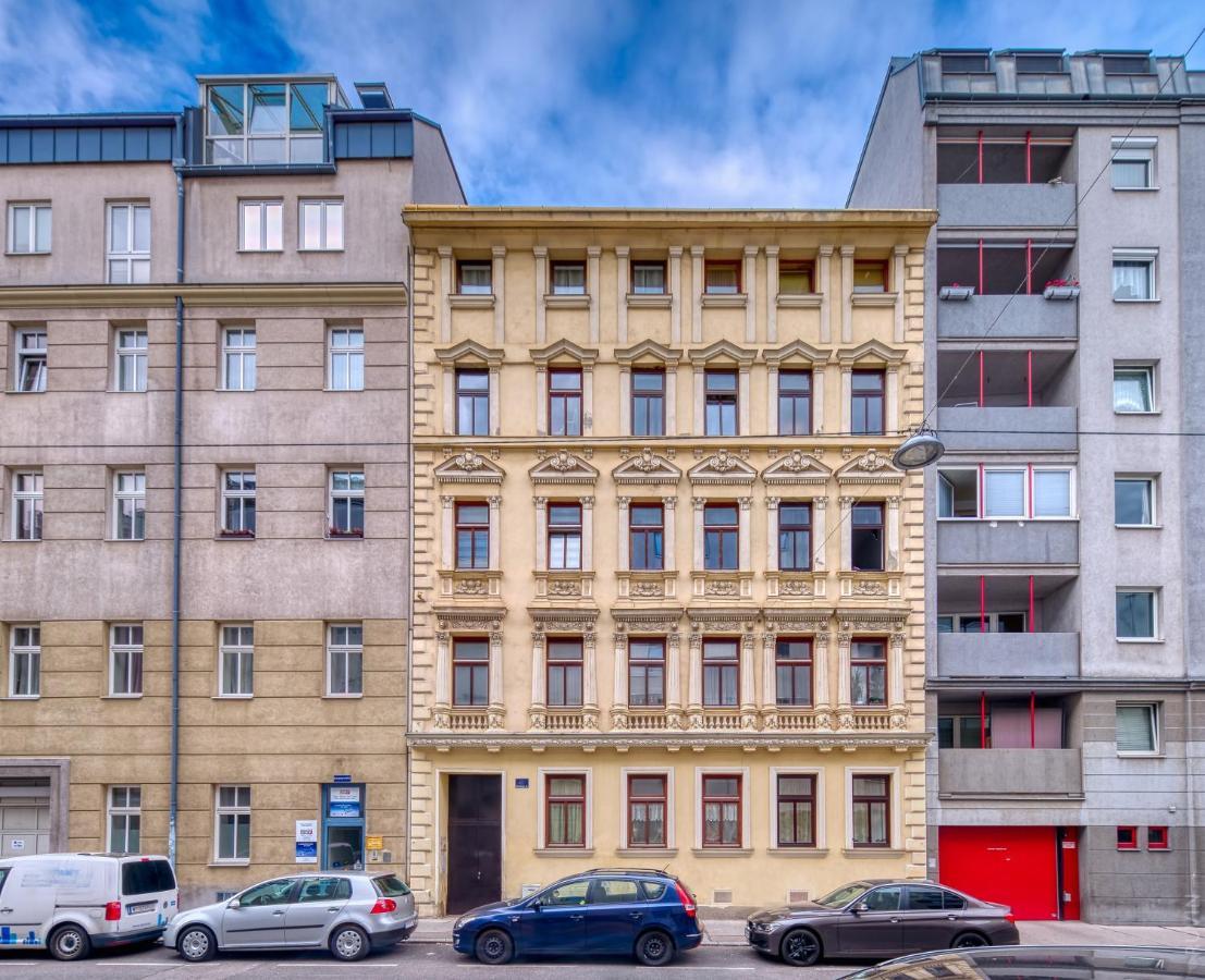 Apartment Perfect For Long Term Stay, Two Min To Hauptbahnhof, 18