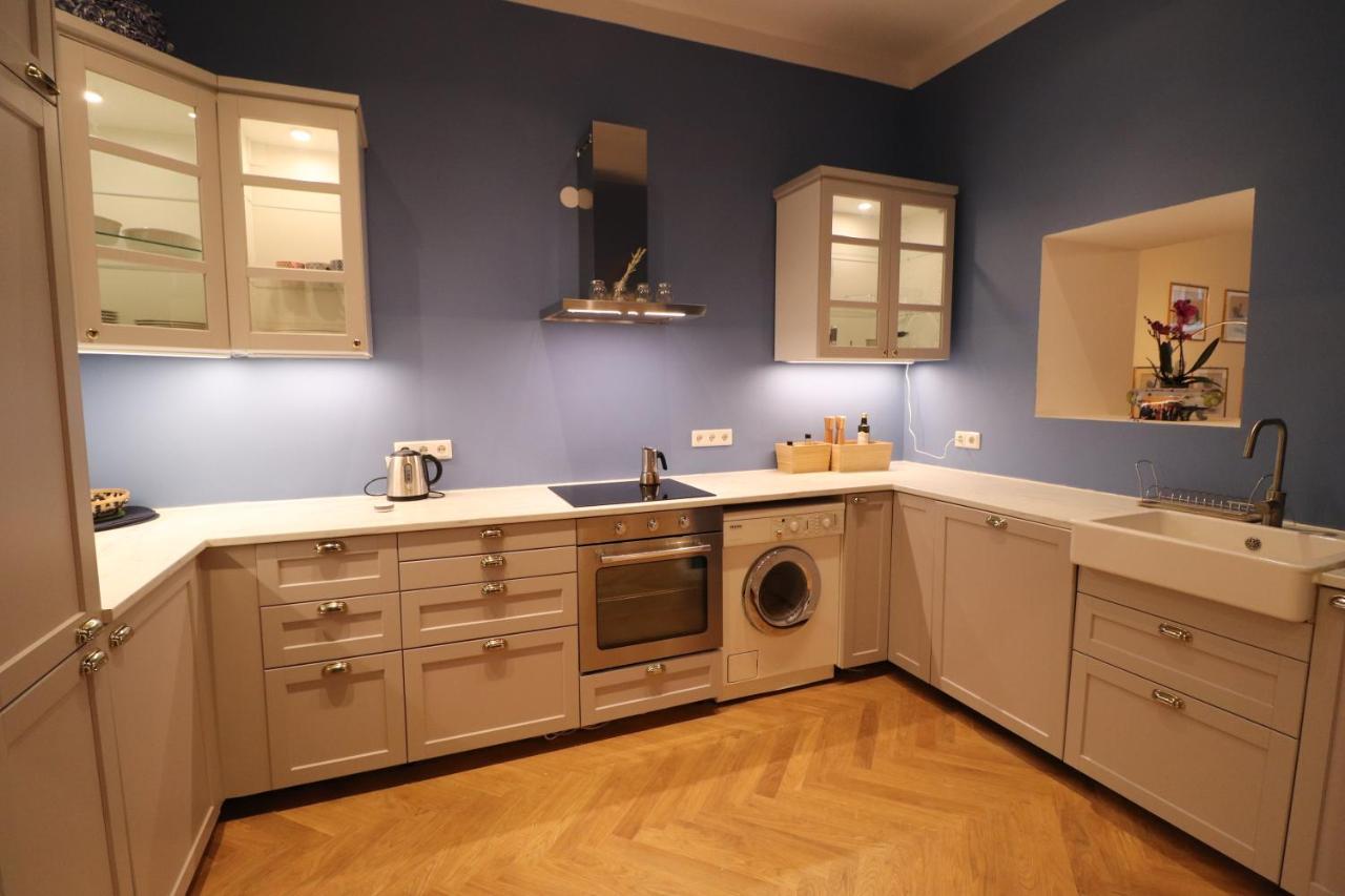 Mit Balkon Beim Schloss Belvedere Apartment