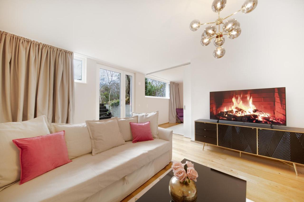 Smile Villa Mit Parkplatz, Garten Und Terrasse Im Beliebten Doebling In Wien *