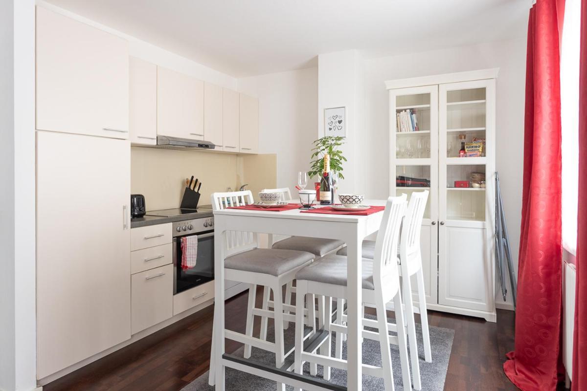 Apartment New Shalalaliving - Lovenest Or Workspace Near Schoenbrunn Bg Vienna