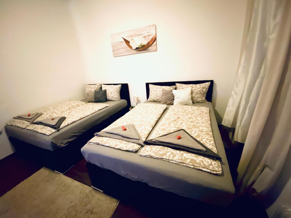Rover Apartment