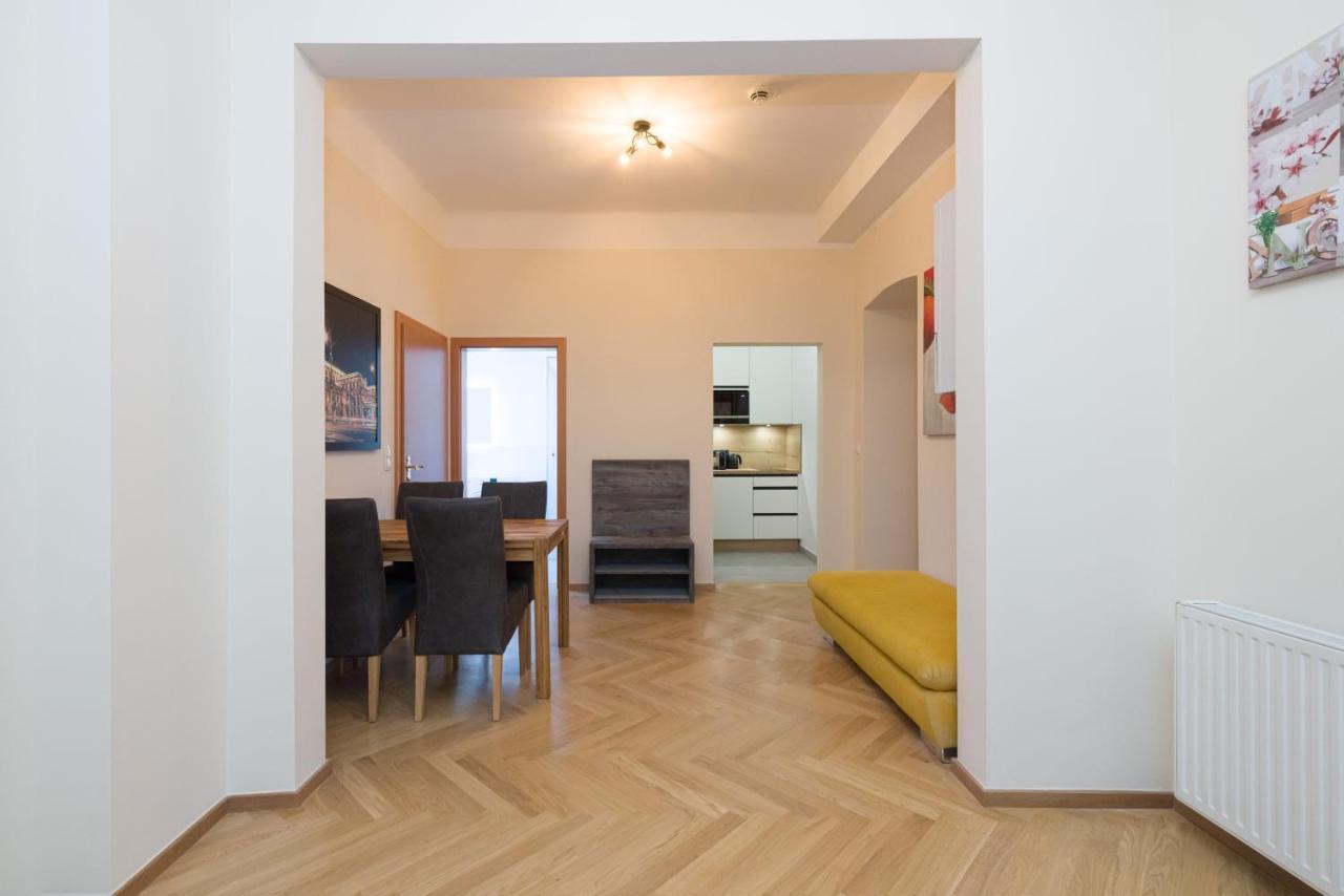 Schoenbrunn Apartamento