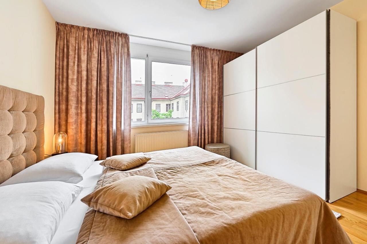 Peaceful Belvedere In Safe, Quiet&central Location Apartment