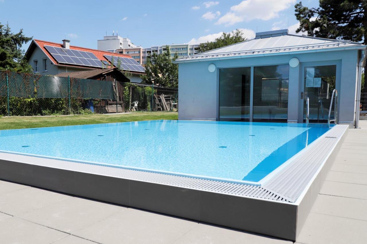 Dream Getaway With Jacuzzi And Pool Apartment *