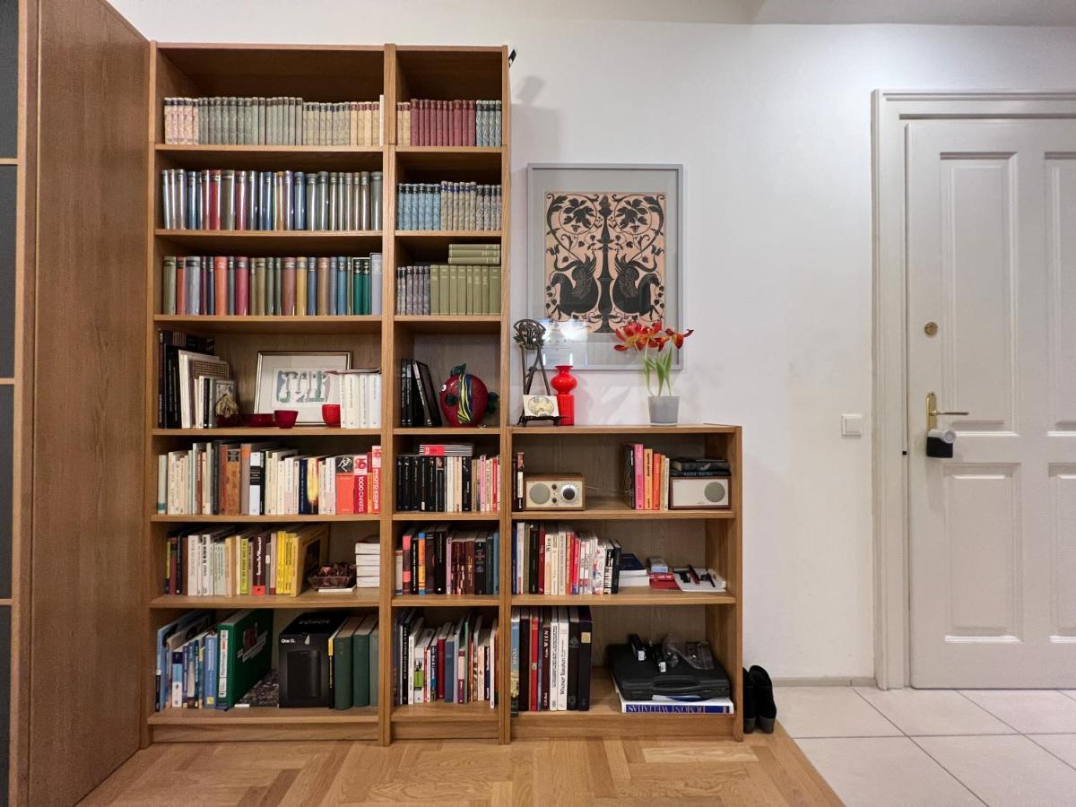 Design Apartment: Stylish Near Schönbrunn With Parking & Netflix Viena