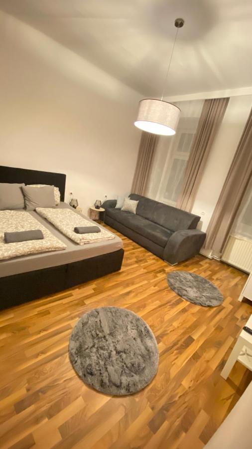 Apartment Paower