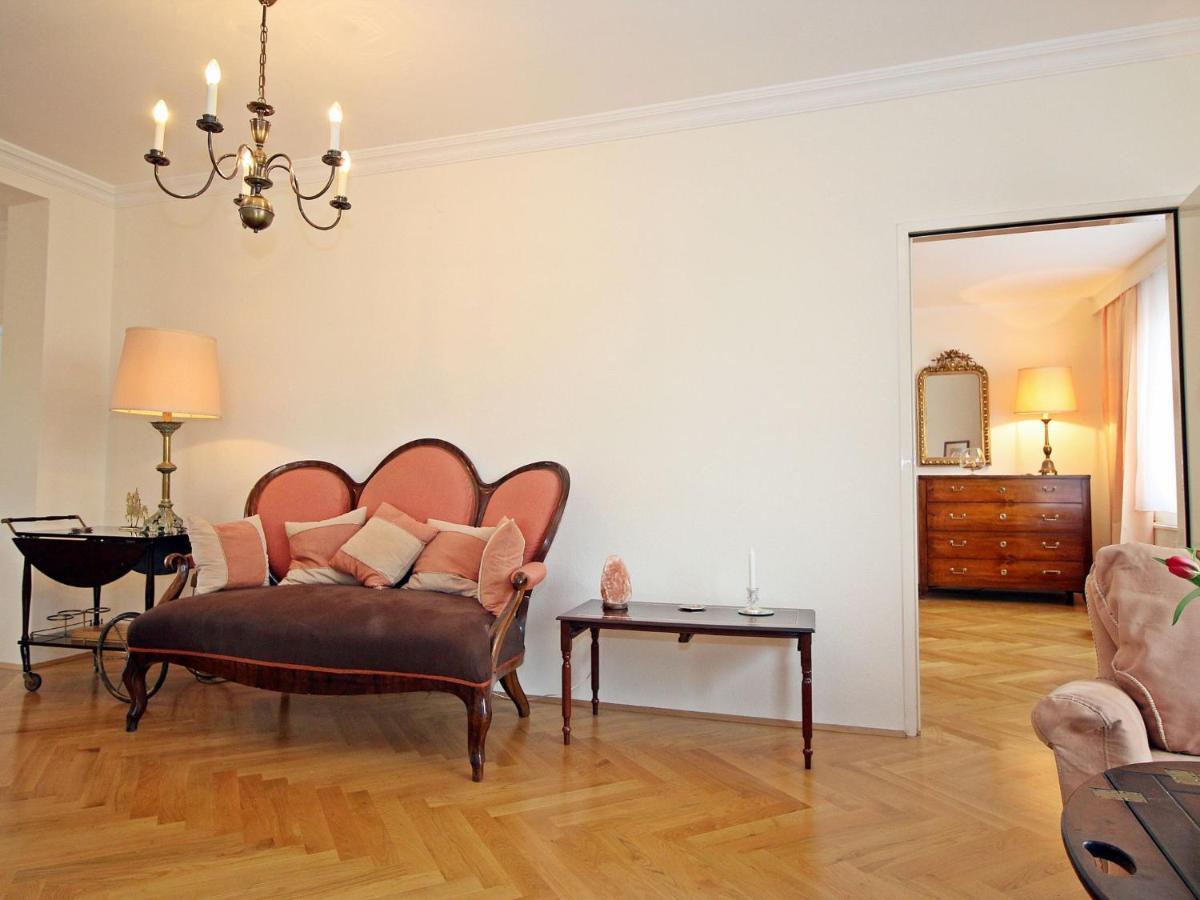 Classic * Vienna