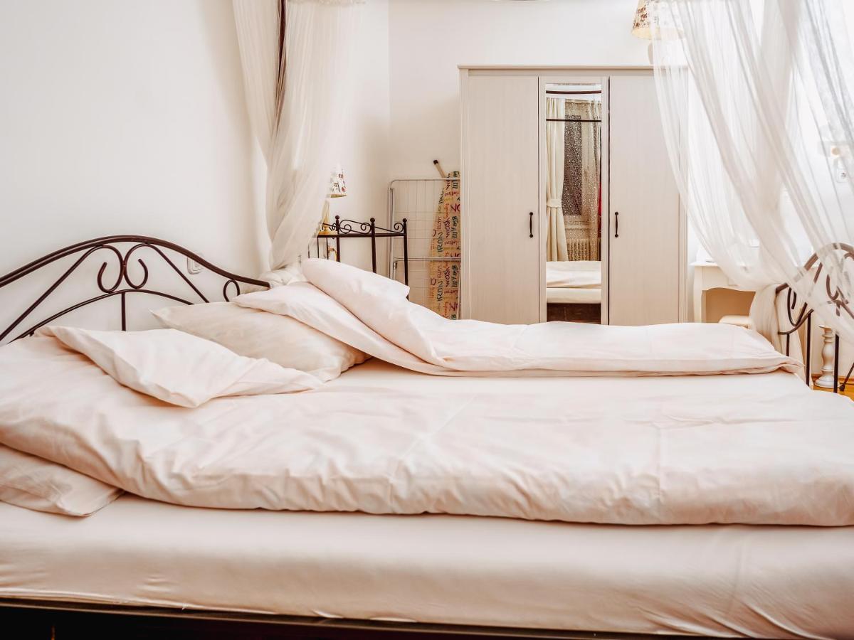 Wohnen Im Herzen Von At The Waterfront Apartment Vienna