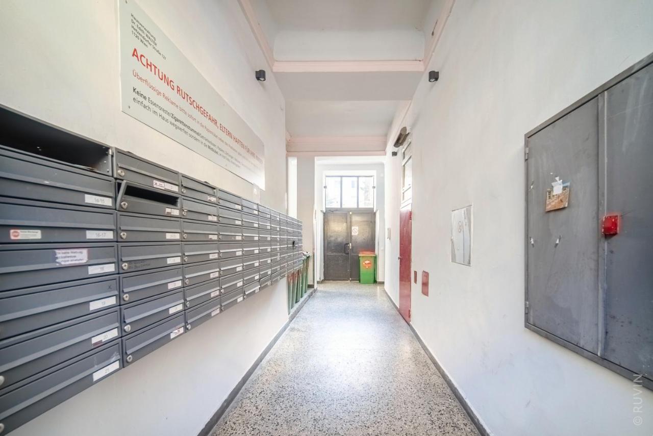 King Bed And Netflix Central Near Metro, 110 Apartment Vienna