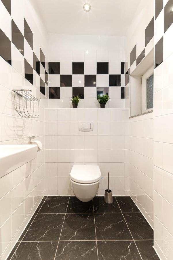 King Bed And Netflix Central Near Metro, 110 Apartment Vienna