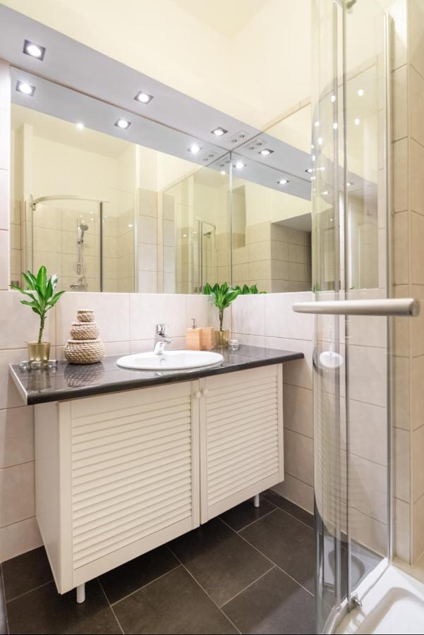 Apartment Three Bedroom, Ideal For Big Groups, 14 *