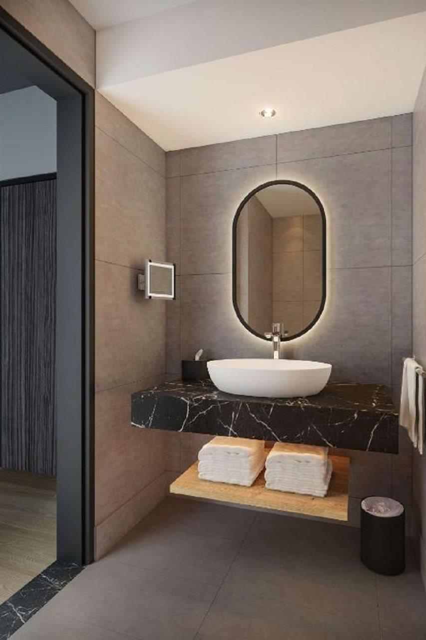 Radisson Red Hotel, Hotel 4*