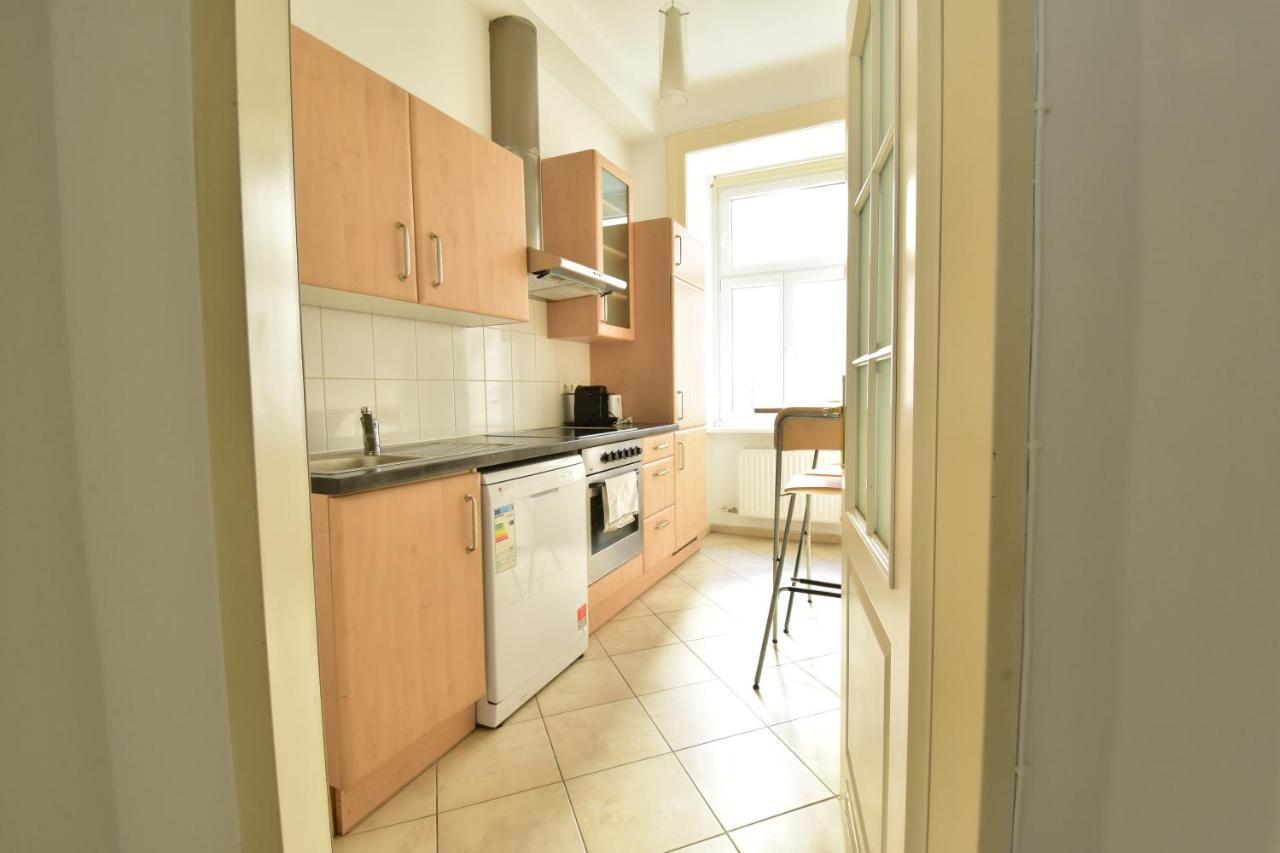 Apartment Universum 3 *
