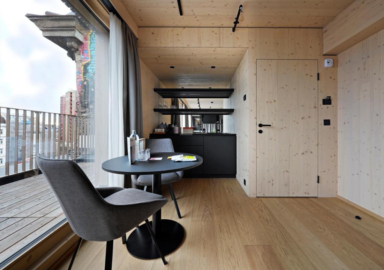 Numa Wood Aparthotel