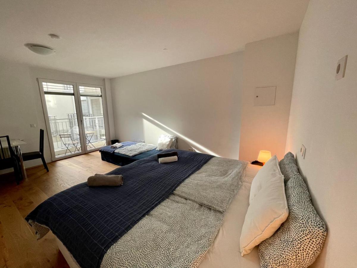 Homestay Eca Rooftop Live - Private & Serviced