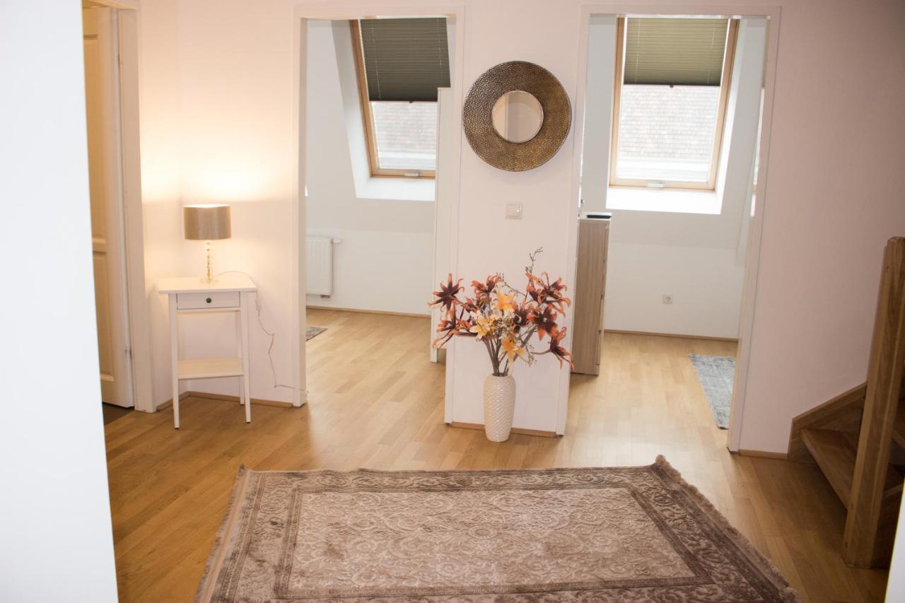 Der Terrassen-rueckzugsort L Dg3'12 *