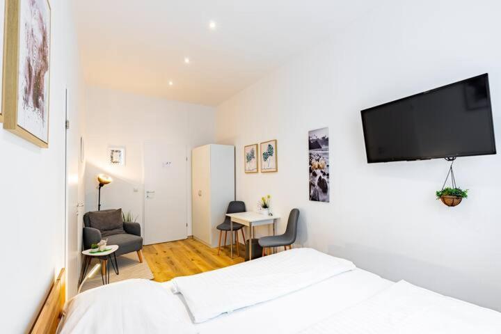 Budget West With Shared Kitchen * Vienna