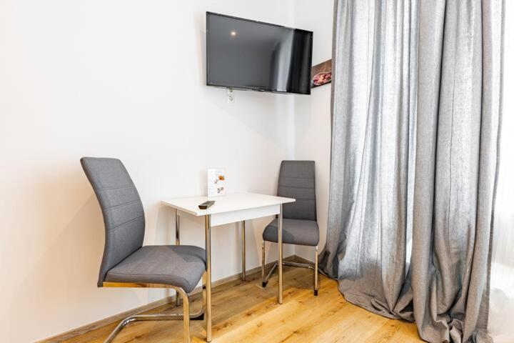 Budget West With Shared Kitchen Vienna