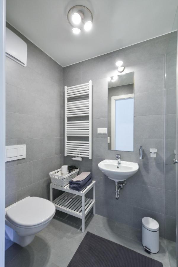 Apartment Design Stadhalle I Brandnew Wien