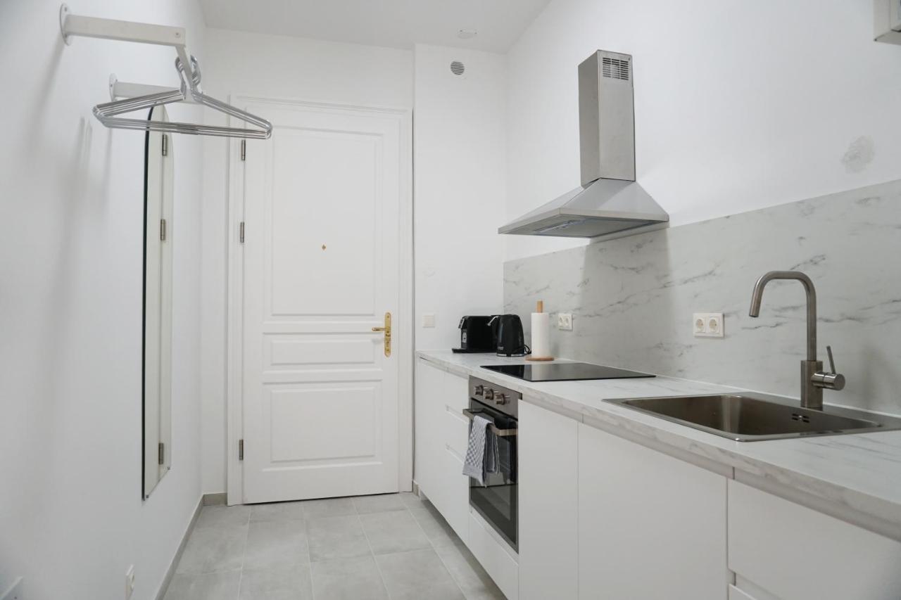 Apartment Vibrant Design - Full Kitchen - Wi-fi - 18 Mins To Centre Vienna