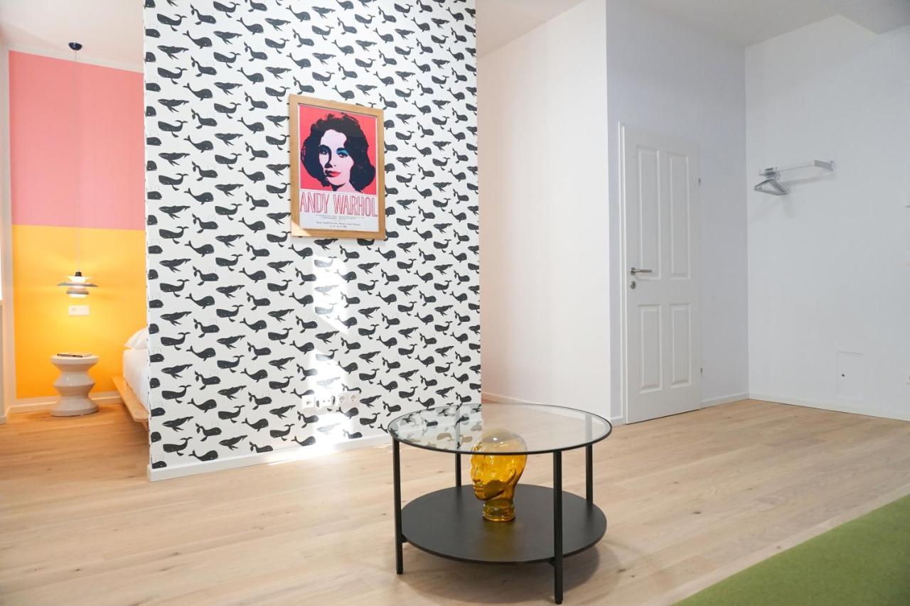 Apartment Vibrant Design - Full Kitchen - Wi-fi - 18 Mins To Centre Vienna