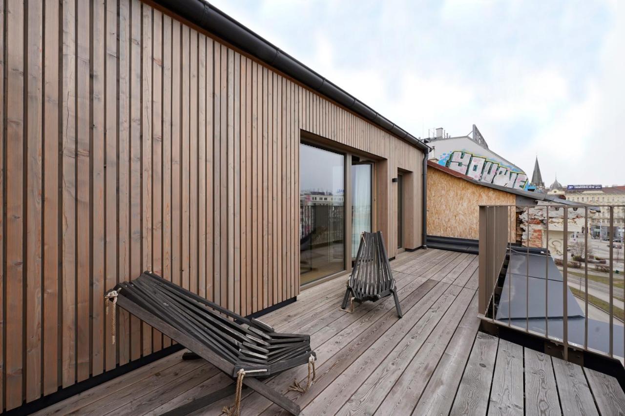 Numa Wood Aparthotel 4*