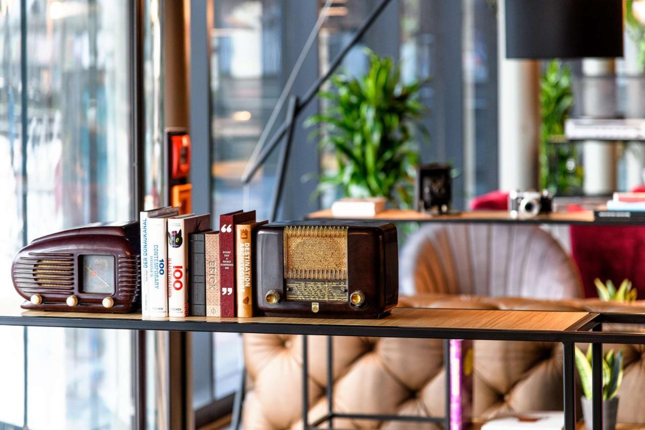Radisson Red Hotel, Hotel Vienna