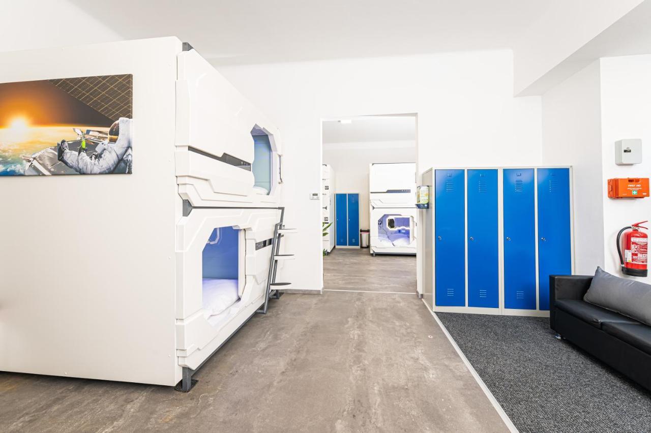 Space - Hall Capsule hotel Vienna