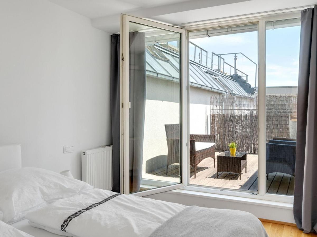 Apartment Elegant In With Patio Wien