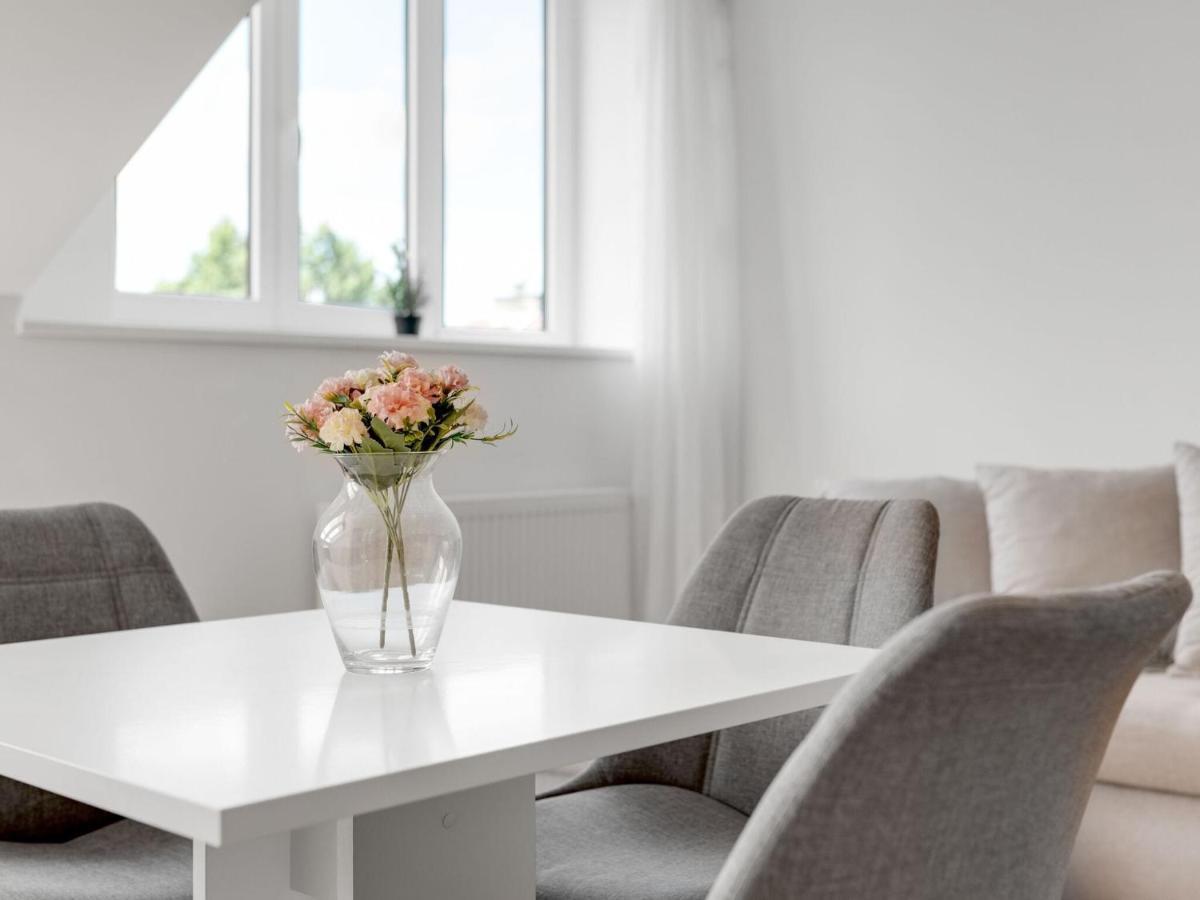 Elegant In With Patio Wien